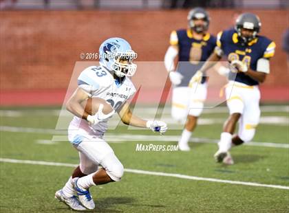 Thumbnail 3 in Bullis vs. Pallotti photogallery.