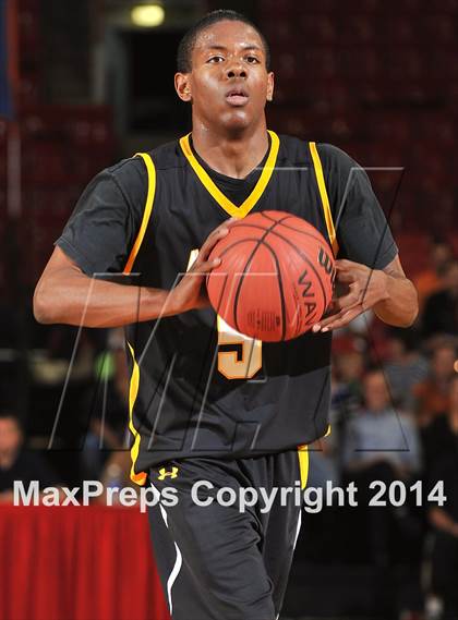 Thumbnail 1 in Apex vs. Lake Norman (NCHSAA 4A Final) photogallery.