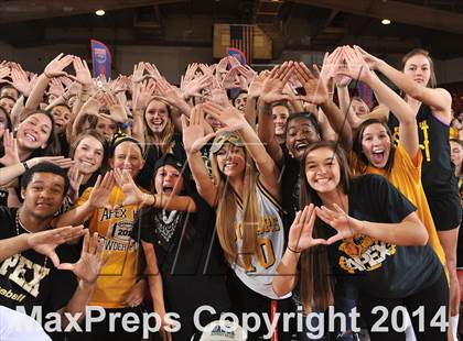 Thumbnail 2 in Apex vs. Lake Norman (NCHSAA 4A Final) photogallery.