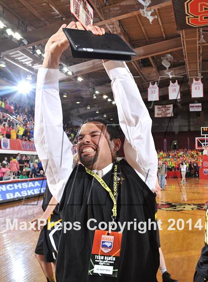 Thumbnail 3 in Apex vs. Lake Norman (NCHSAA 4A Final) photogallery.