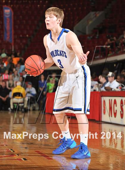 Thumbnail 1 in Apex vs. Lake Norman (NCHSAA 4A Final) photogallery.