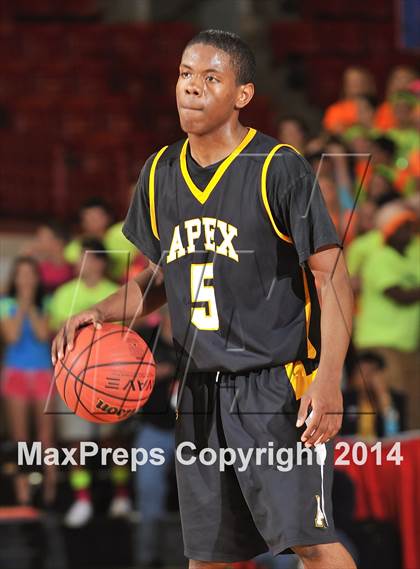 Thumbnail 3 in Apex vs. Lake Norman (NCHSAA 4A Final) photogallery.