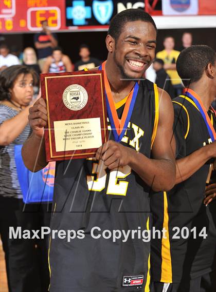Thumbnail 1 in Apex vs. Lake Norman (NCHSAA 4A Final) photogallery.