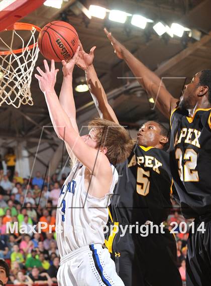 Thumbnail 2 in Apex vs. Lake Norman (NCHSAA 4A Final) photogallery.