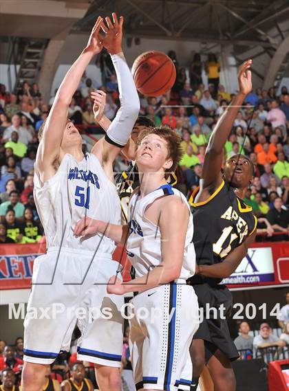 Thumbnail 3 in Apex vs. Lake Norman (NCHSAA 4A Final) photogallery.