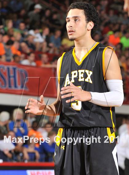 Thumbnail 3 in Apex vs. Lake Norman (NCHSAA 4A Final) photogallery.