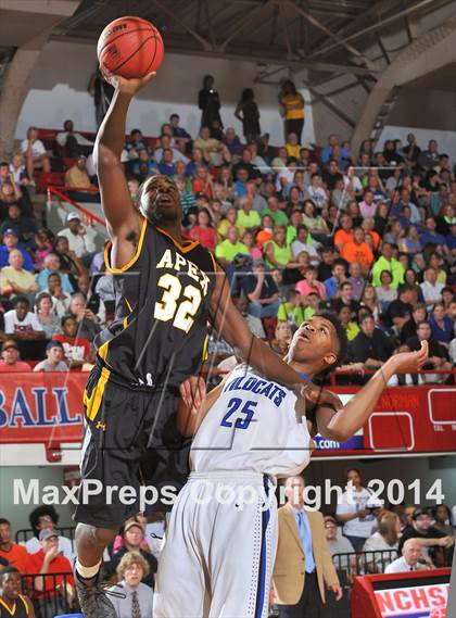 Thumbnail 1 in Apex vs. Lake Norman (NCHSAA 4A Final) photogallery.