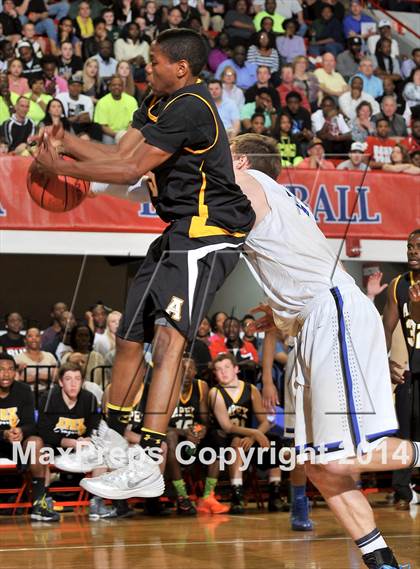 Thumbnail 2 in Apex vs. Lake Norman (NCHSAA 4A Final) photogallery.