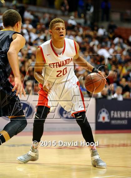 Thumbnail 2 in Bishop Montgomery vs. Etiwanda (CIF SS Open Division Final) photogallery.