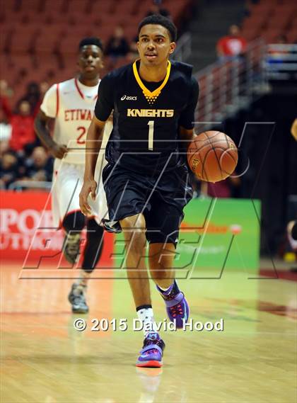Thumbnail 2 in Bishop Montgomery vs. Etiwanda (CIF SS Open Division Final) photogallery.