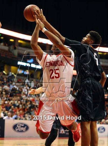 Thumbnail 3 in Bishop Montgomery vs. Etiwanda (CIF SS Open Division Final) photogallery.