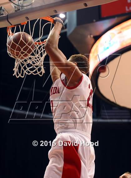 Thumbnail 3 in Bishop Montgomery vs. Etiwanda (CIF SS Open Division Final) photogallery.