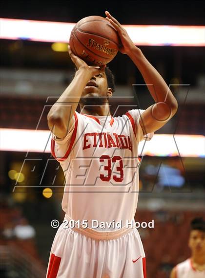 Thumbnail 3 in Bishop Montgomery vs. Etiwanda (CIF SS Open Division Final) photogallery.
