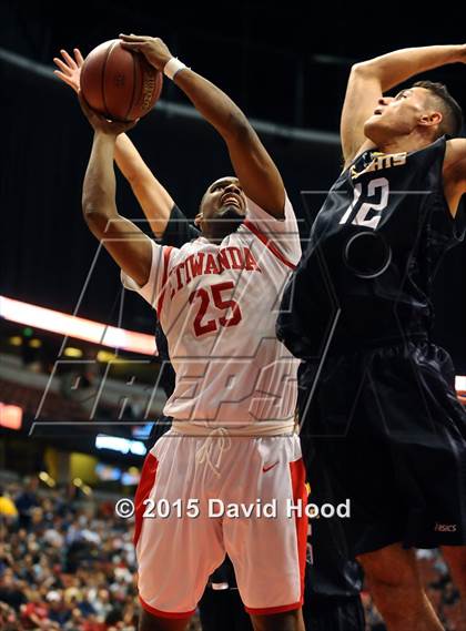 Thumbnail 3 in Bishop Montgomery vs. Etiwanda (CIF SS Open Division Final) photogallery.