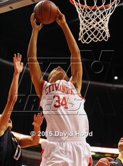 Thumbnail 3 in Bishop Montgomery vs. Etiwanda (CIF SS Open Division Final) photogallery.