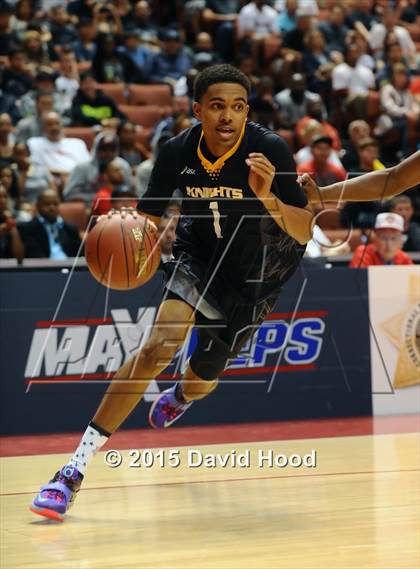 Thumbnail 2 in Bishop Montgomery vs. Etiwanda (CIF SS Open Division Final) photogallery.