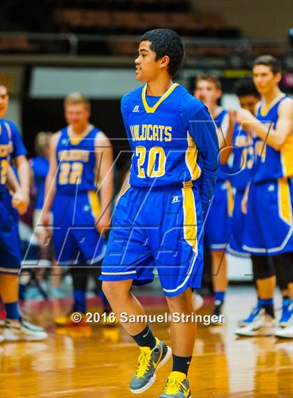 Thumbnail 1 in Immanuel vs. Taft (CIF CS D4 Final) photogallery.