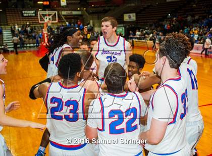 Thumbnail 2 in Immanuel vs. Taft (CIF CS D4 Final) photogallery.