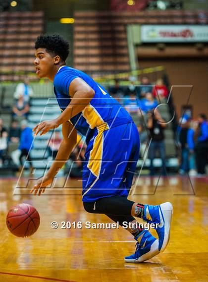 Thumbnail 2 in Immanuel vs. Taft (CIF CS D4 Final) photogallery.