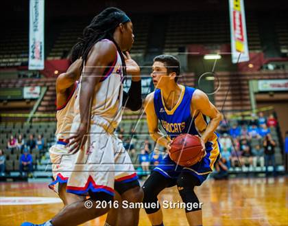 Thumbnail 3 in Immanuel vs. Taft (CIF CS D4 Final) photogallery.