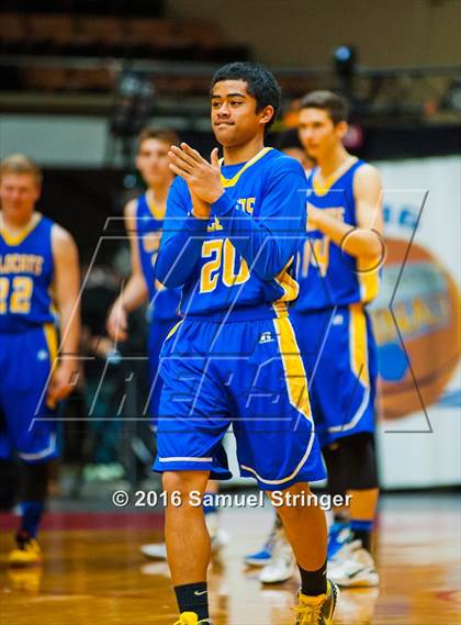 Thumbnail 3 in Immanuel vs. Taft (CIF CS D4 Final) photogallery.