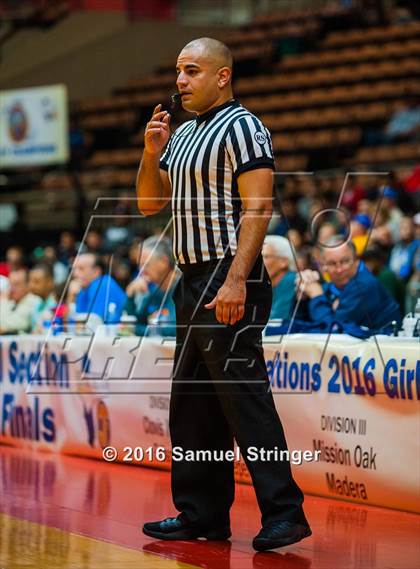 Thumbnail 1 in Immanuel vs. Taft (CIF CS D4 Final) photogallery.