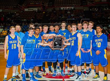 Thumbnail 3 in Immanuel vs. Taft (CIF CS D4 Final) photogallery.