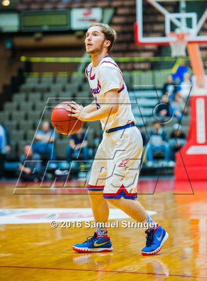 Thumbnail 2 in Immanuel vs. Taft (CIF CS D4 Final) photogallery.