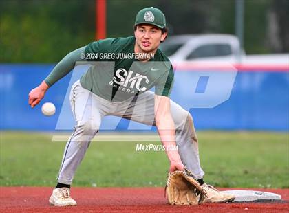 Thumbnail 3 in Sacred Heart Cathedral Preparatory vs. Tamalpais (Scrimmage) photogallery.