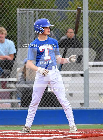 Thumbnail 1 in Sacred Heart Cathedral Preparatory vs. Tamalpais (Scrimmage) photogallery.