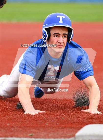 Thumbnail 2 in Sacred Heart Cathedral Preparatory vs. Tamalpais (Scrimmage) photogallery.