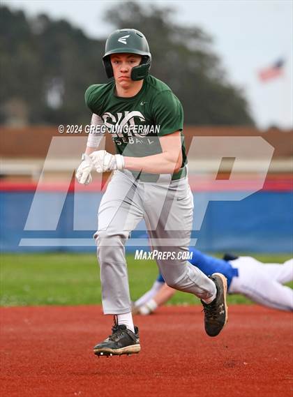 Thumbnail 3 in Sacred Heart Cathedral Preparatory vs. Tamalpais (Scrimmage) photogallery.
