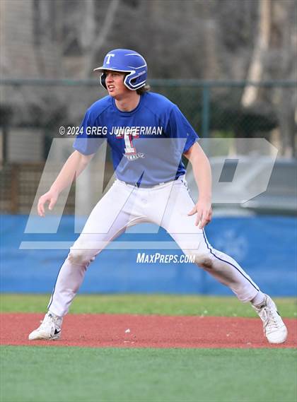 Thumbnail 3 in Sacred Heart Cathedral Preparatory vs. Tamalpais (Scrimmage) photogallery.