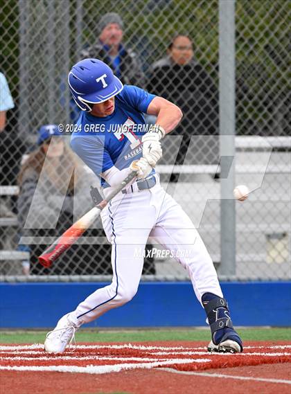 Thumbnail 3 in Sacred Heart Cathedral Preparatory vs. Tamalpais (Scrimmage) photogallery.