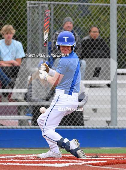 Thumbnail 2 in Sacred Heart Cathedral Preparatory vs. Tamalpais (Scrimmage) photogallery.
