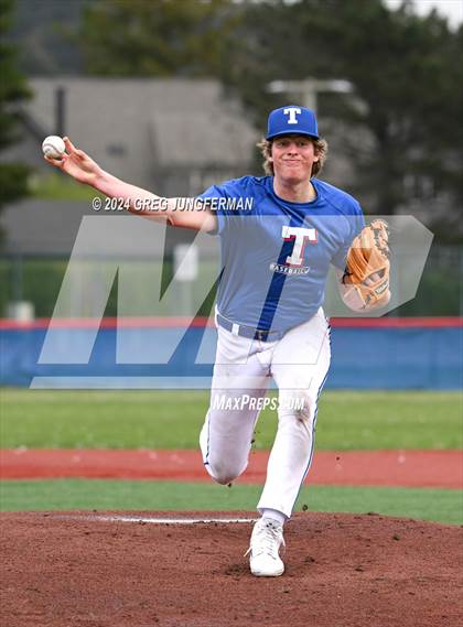 Thumbnail 3 in Sacred Heart Cathedral Preparatory vs. Tamalpais (Scrimmage) photogallery.