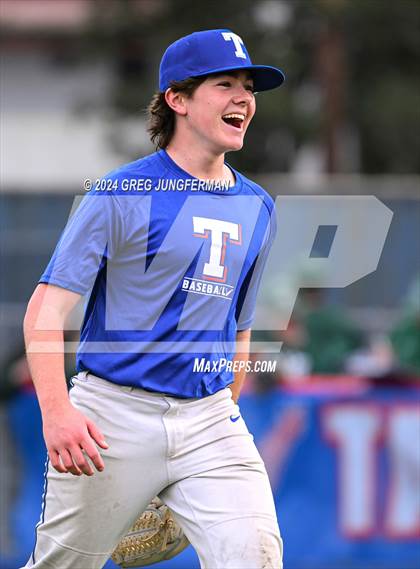 Thumbnail 3 in Sacred Heart Cathedral Preparatory vs. Tamalpais (Scrimmage) photogallery.