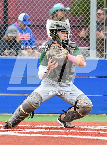 Thumbnail 3 in Sacred Heart Cathedral Preparatory vs. Tamalpais (Scrimmage) photogallery.