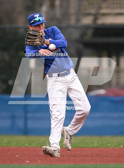 Thumbnail 2 in Sacred Heart Cathedral Preparatory vs. Tamalpais (Scrimmage) photogallery.