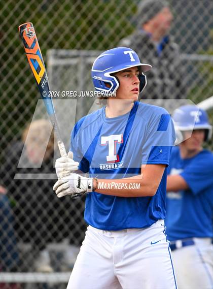 Thumbnail 3 in Sacred Heart Cathedral Preparatory vs. Tamalpais (Scrimmage) photogallery.