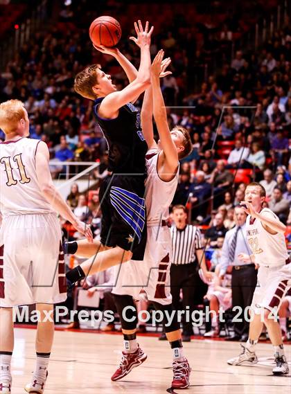 Thumbnail 1 in Pleasant Grove vs Lone Peak (UHSAA 5A Final) photogallery.
