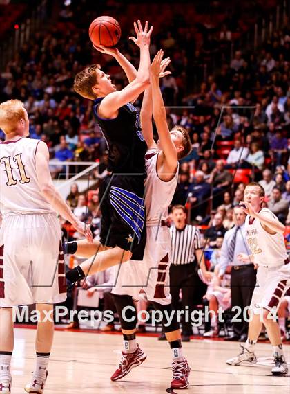 Thumbnail 1 in Pleasant Grove vs Lone Peak (UHSAA 5A Final) photogallery.