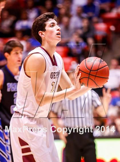 Thumbnail 2 in Pleasant Grove vs Lone Peak (UHSAA 5A Final) photogallery.