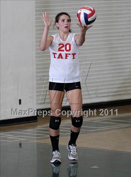 Thumbnail 1 in Taft @ Granada Hills photogallery.