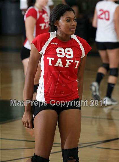 Thumbnail 2 in Taft @ Granada Hills photogallery.