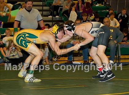 Thumbnail 1 in Carroll Invitational photogallery.