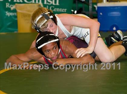 Thumbnail 1 in Carroll Invitational photogallery.