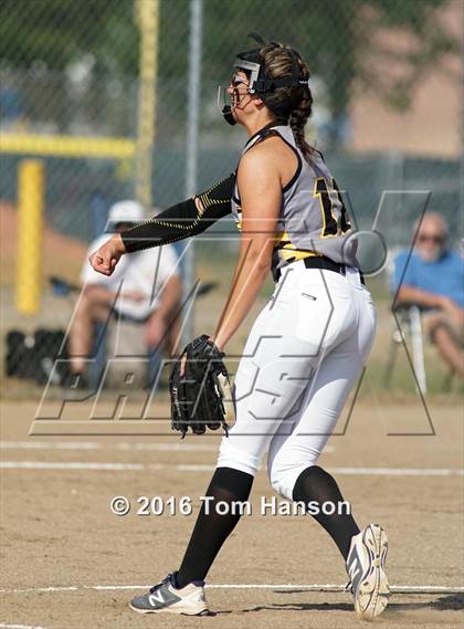 Thumbnail 2 in Thompson Valley vs Mountain View photogallery.