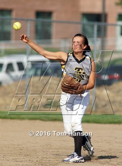 Thumbnail 3 in Thompson Valley vs Mountain View photogallery.