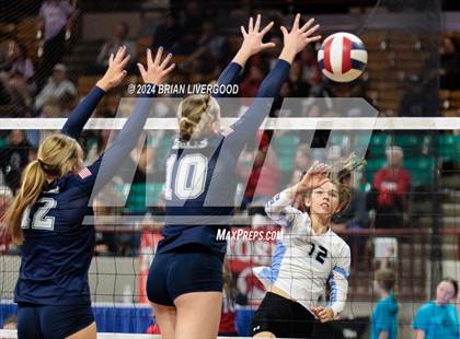 Thumbnail 2 in Pueblo West vs. Pine Creek (CHSAA 5A Round 2) photogallery.
